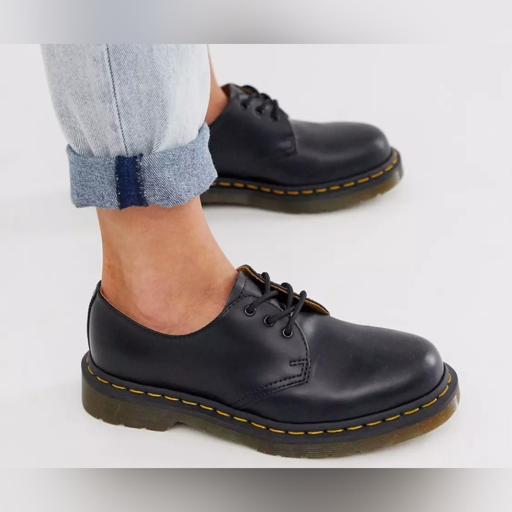 Dr Martens 1461 3-Eye Gibson Flat Shoes Women Size 7